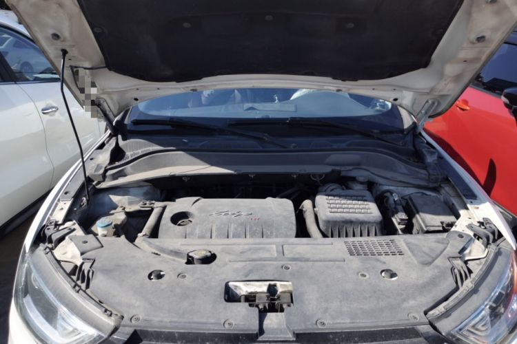 Used Zotye SR7 2016 1.5T CVT Cube Heart Edition China IV Standard Engine Bay