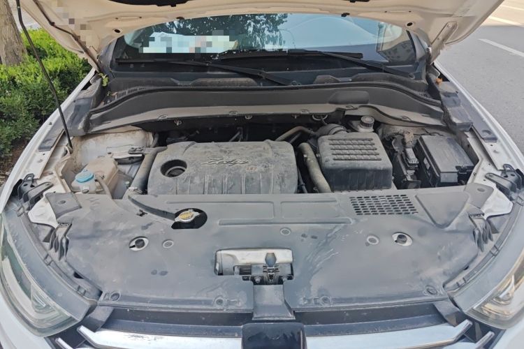 Used Zotye SR7 2016 1.5T CVT Cube Road Edition China IV Standard Engine Bay