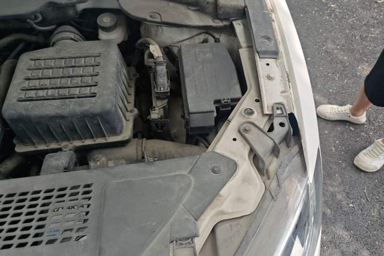 Used Zotye SR7 2016 1.5T CVT Cube Heart Edition China IV Standard Engine Bay Left