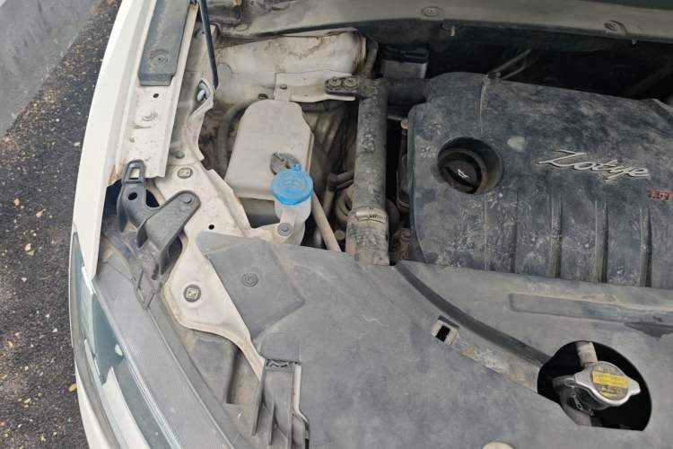 Used Zotye SR7 2016 1.5T CVT Cube Heart Edition China IV Standard Engine Bay Right