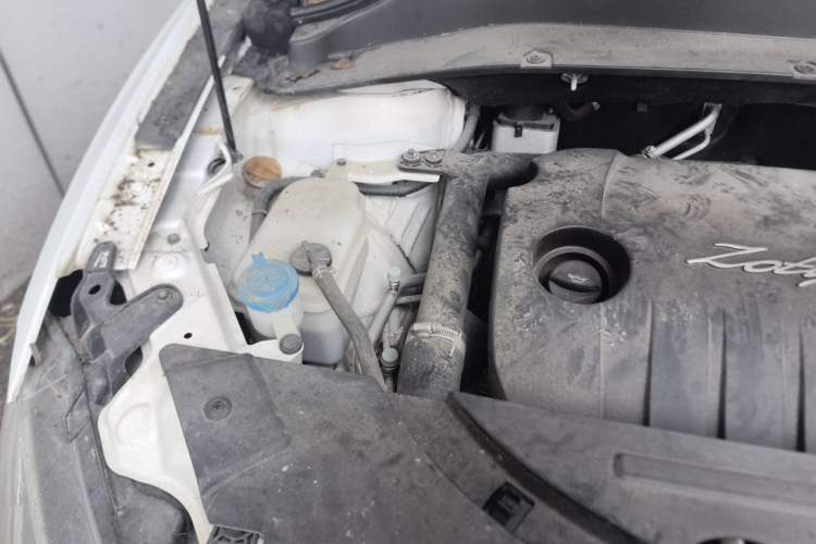 Used Zotye SR7 2016 1.5T CVT Cube Heart Edition China IV Standard Engine Bay Right