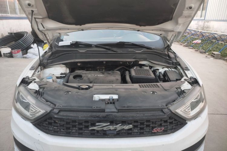 Used Zotye SR7 2016 1.5T Manual Cube Heart Edition China V Standard Engine Bay