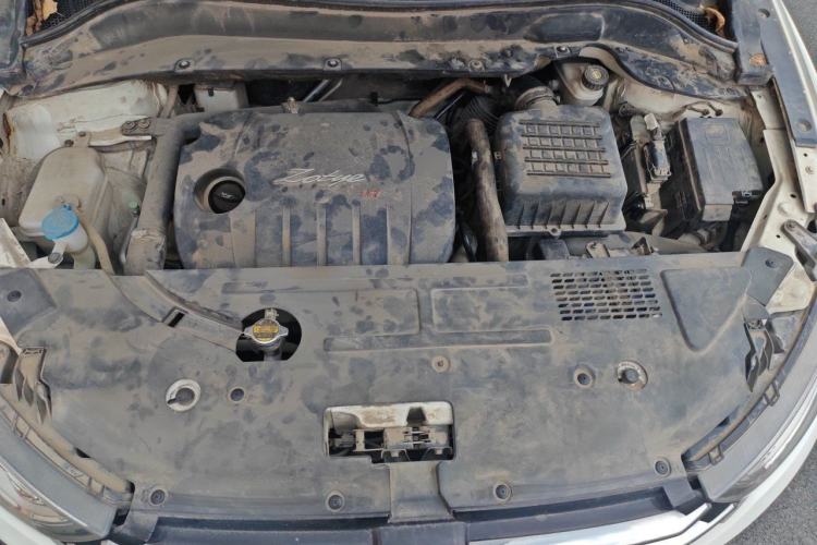 Used Zotye SR7 2016 1.5T CVT Cube Road Edition China IV Standard Engine Bay