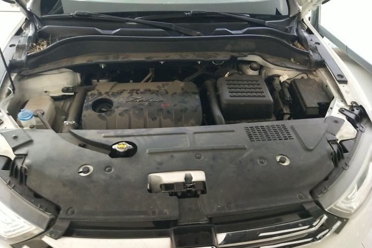 Used Zotye SR7 2016 1.5T CVT Cube Heart Edition China IV Standard Engine Bay