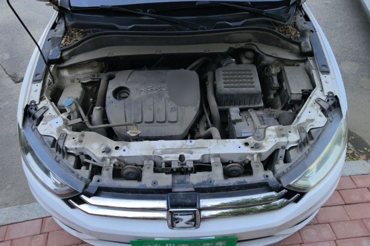 Used Zotye SR7 2016 1.5T Manual Cube Road Edition China V Standard Engine Bay