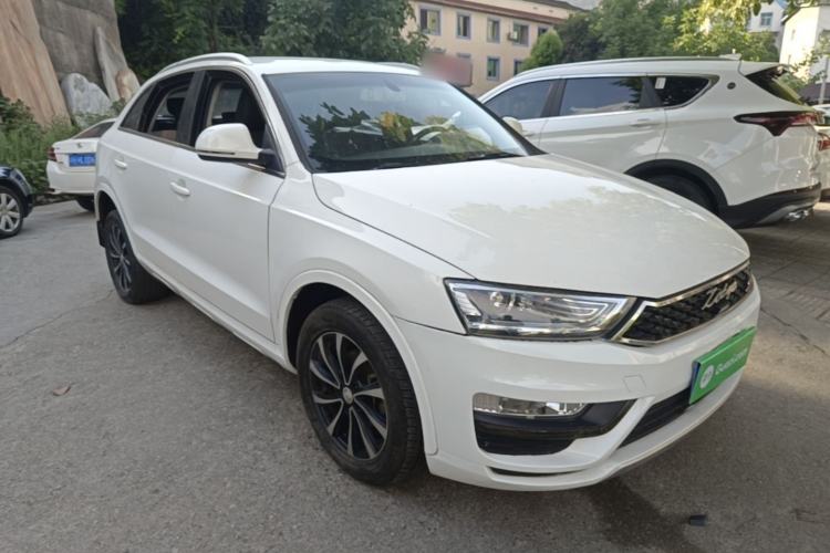 Used Zotye SR7 2016 1.5T CVT Cube Road Edition China V Standard Front Right 45 Deg