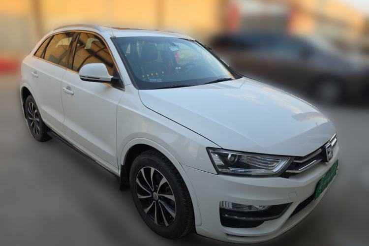 Used Zotye SR7 2016 1.5T Manual Cube Heart Edition China IV Standard Front Right 45 Deg