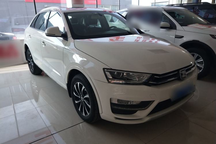 Used Zotye SR7 2016 1.5T CVT Cube Heart Edition China IV Standard Front Right 45 Deg