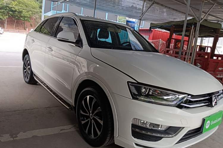 Used Zotye SR7 2016 1.5T Manual Cube Heart Edition China IV Standard Front Right 45 Deg