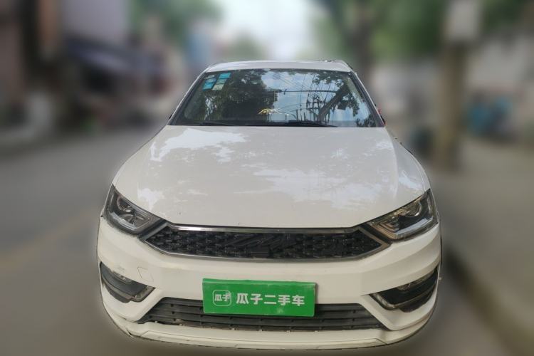 Used Zotye SR7 2016 1.5T Manual Cube Road Edition China V Standard Front