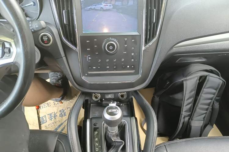 Used Zotye SR7 2016 1.5T CVT Cube Road Edition China V Standard Gear Lever