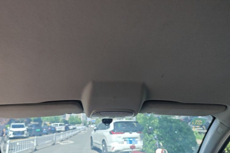 Used Zotye SR7 2016 1.5T CVT Cube Road Edition China IV Standard Headliner