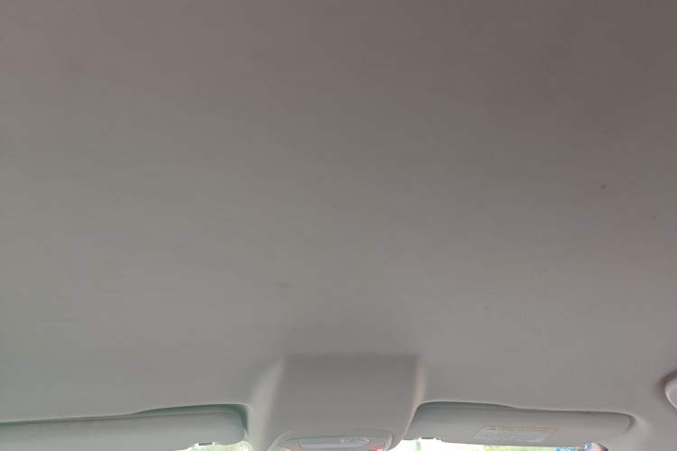 Used Zotye SR7 2016 1.5T CVT Cube Road Edition China V Standard Headliner