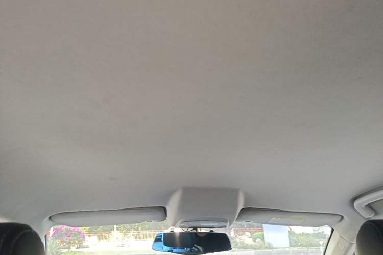 Used Zotye SR7 2016 1.5T CVT Cube Road Edition China V Standard Headliner