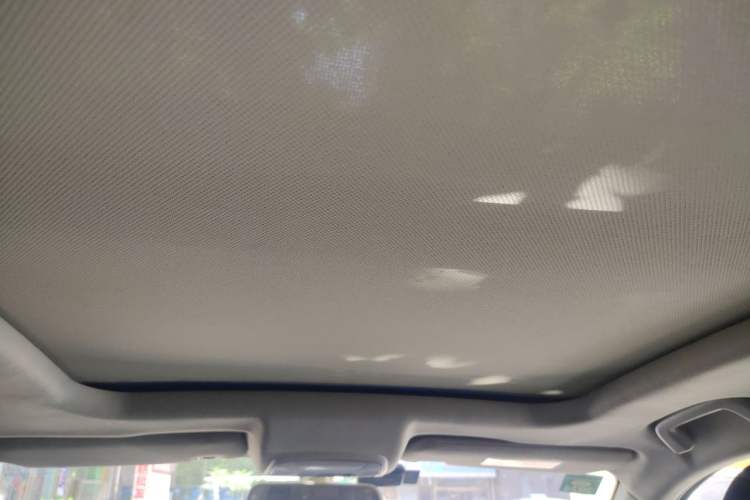 Used Zotye SR7 2016 1.5T Manual Cube Heart Edition China V Standard Headliner