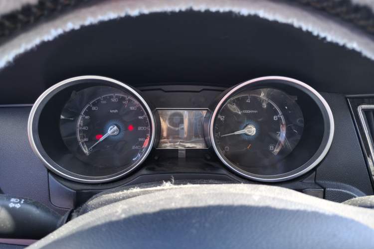 Used Zotye SR7 2016 1.5T CVT Cube Heart Edition China IV Standard Instrument Cluster