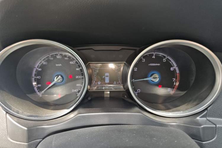 Used Zotye SR7 2016 1.5T CVT Cube Heart Edition China IV Standard Instrument Cluster
