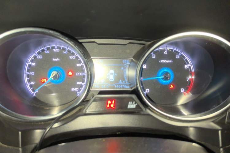 Used Zotye SR7 2016 1.5T Manual Cube Heart Edition China V Standard Instrument Cluster