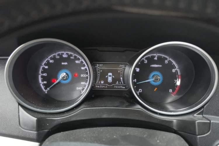 Used Zotye SR7 2016 1.5T Manual Cube Heart Edition China IV Standard Instrument Cluster
