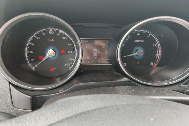 Used Zotye SR7 2016 1.5T CVT Cube Heart Edition China V Standard Instrument Cluster