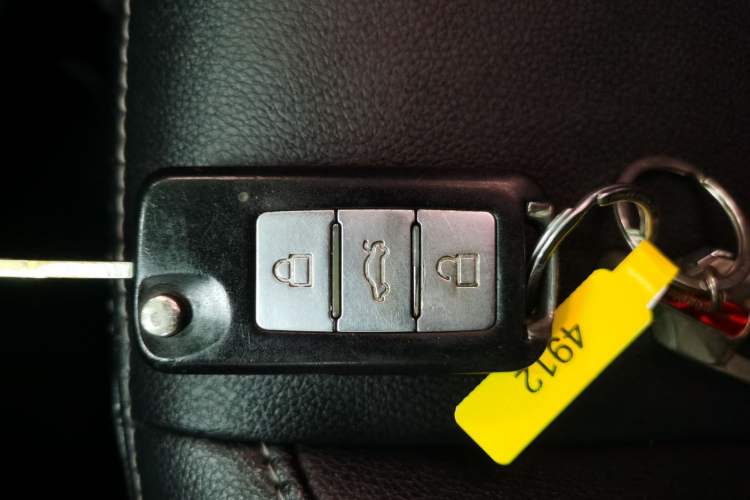 Used Zotye SR7 2016 1.5T CVT Magic Cube Door Edition China V Standard Interior 1