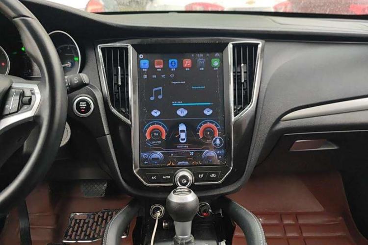 Used Zotye SR7 2016 1.5T CVT Cube Road Edition China V Standard Interior 3