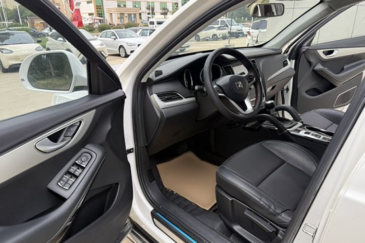 Used Zotye SR7 2016 1.5T CVT Cube Road Edition China V Standard Interior 3