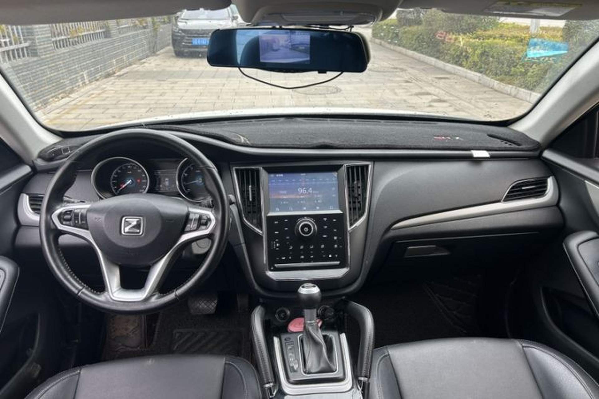 Used Zotye SR7 2016 1.5T CVT Cube Road Edition China IV Standard Interior 3