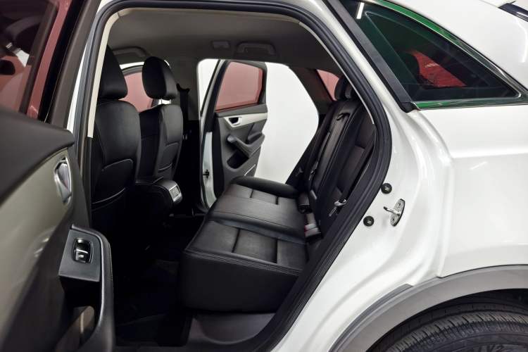 Used Zotye SR7 2016 1.5T CVT Magic Cube Door Edition China V Standard Interior 3