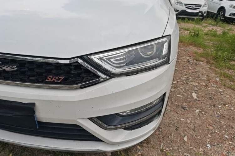 Used Zotye SR7 2016 1.5T CVT Cube Road Edition China IV Standard Left Front Headlight