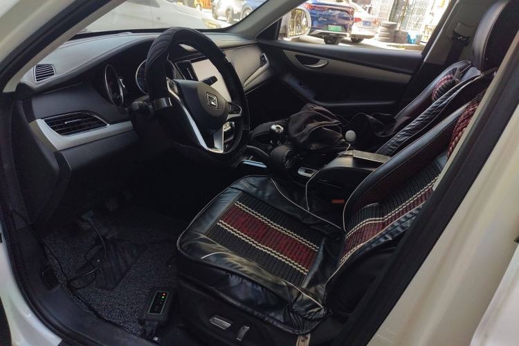 Used Zotye SR7 2016 1.5T Manual Cube Heart Edition China IV Standard Left Front Seat
