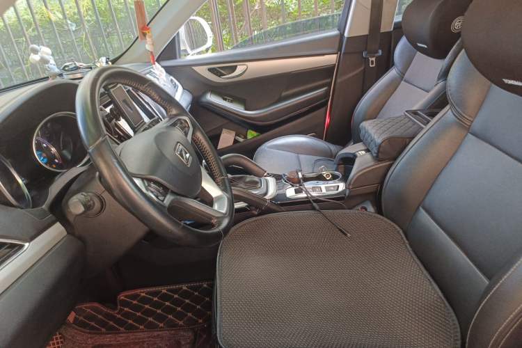 Used Zotye SR7 2016 1.5T CVT Cube Heart Edition China IV Standard Left Front Seat