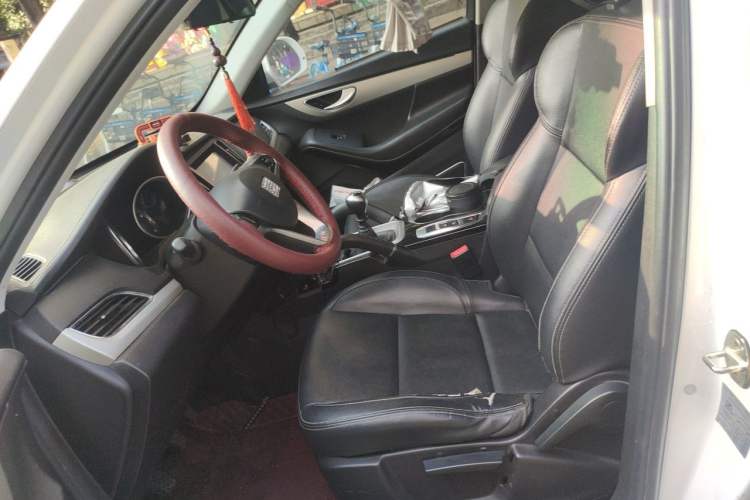 Used Zotye SR7 2016 1.5T Manual Cube Road Edition China V Standard Left Front Seat