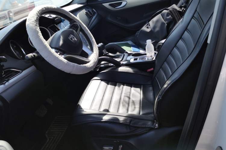 Used Zotye SR7 2016 1.5T CVT Cube Heart Edition China IV Standard Left Front Seat