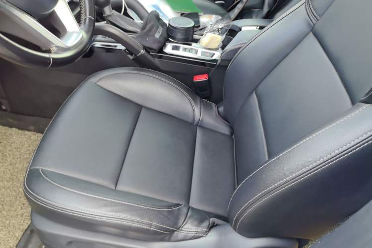 Used Zotye SR7 2016 1.5T CVT Cube Heart Edition China IV Standard Left Front Seat