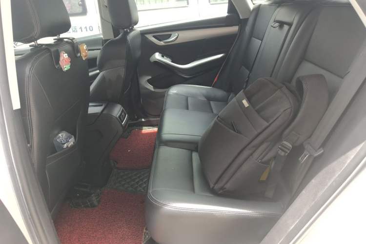 Used Zotye SR7 2016 1.5T Manual Cube Road Edition China V Standard Left Rear Seat