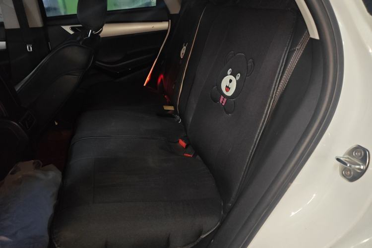 Used Zotye SR7 2016 1.5T Manual Cube Heart Edition China V Standard Left Rear Seat