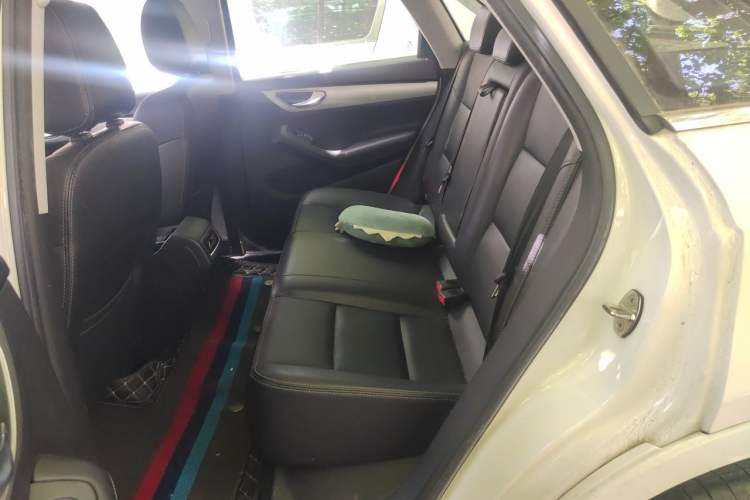 Used Zotye SR7 2016 1.5T Manual Cube Heart Edition China V Standard Left Rear Seat