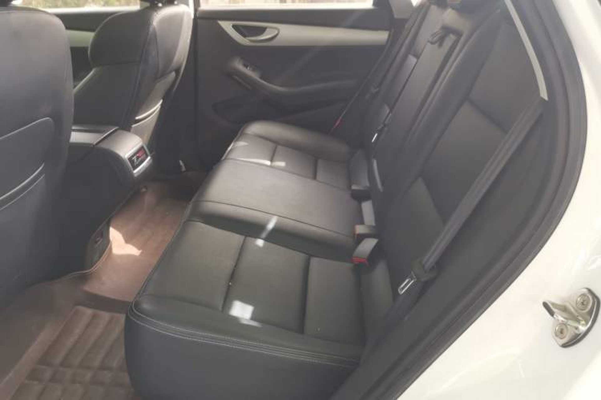 Used Zotye SR7 2016 1.5T CVT Cube Heart Edition China V Standard Left Rear Seat