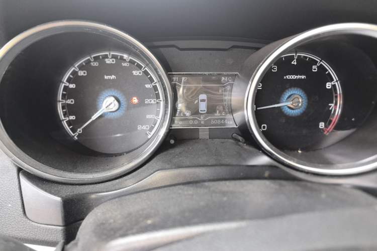 Used Zotye SR7 2016 1.5T CVT Cube Heart Edition China IV Standard Odometer Close Up