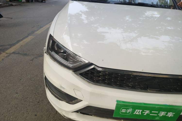 Used Zotye SR7 2016 1.5T Manual Cube Road Edition China V Standard Right Front Headlight