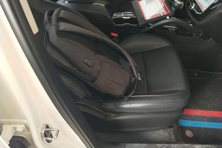 Used Zotye SR7 2016 1.5T CVT Cube Heart Edition China IV Standard Right Front Seat