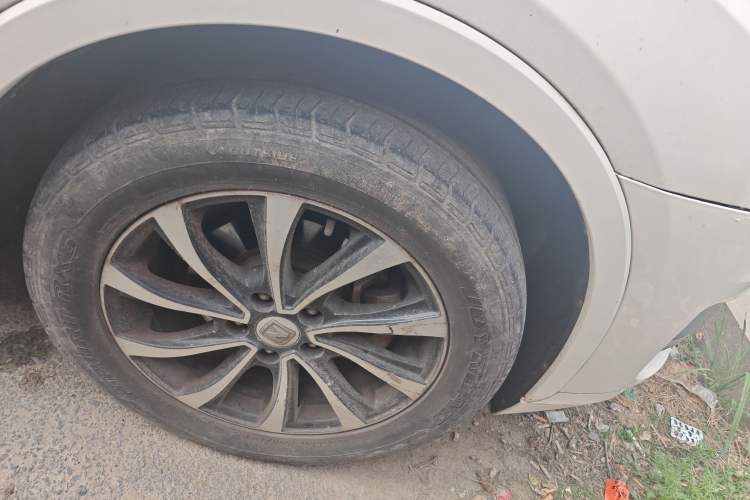 Used Zotye SR7 2016 1.5T CVT Cube Road Edition China V Standard Right Front Wheel Hub