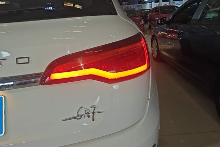 Used Zotye SR7 2016 1.5T Manual Cube Heart Edition China V Standard Right Rear Taillight