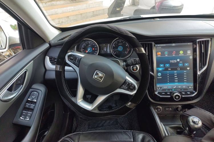 Used Zotye SR7 2016 1.5T Manual Cube Heart Edition China IV Standard Steering Wheel
