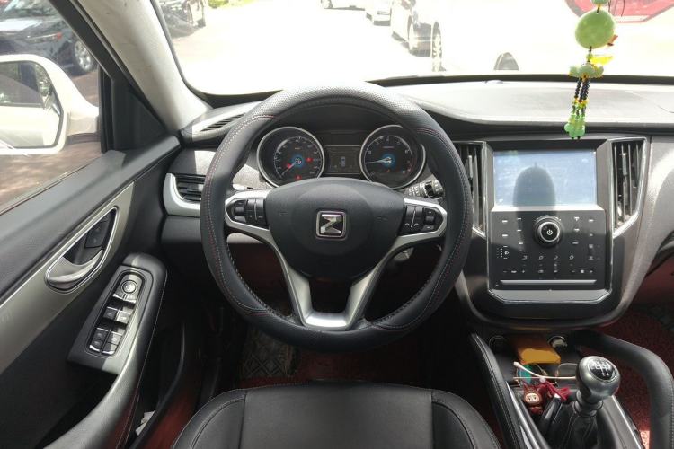 Used Zotye SR7 2016 1.5T Manual Cube Road Edition China V Standard Steering Wheel
