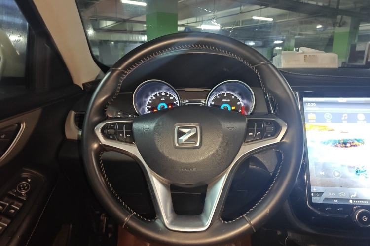 Used Zotye SR7 2016 1.5T Manual Cube Heart Edition China V Standard Steering Wheel