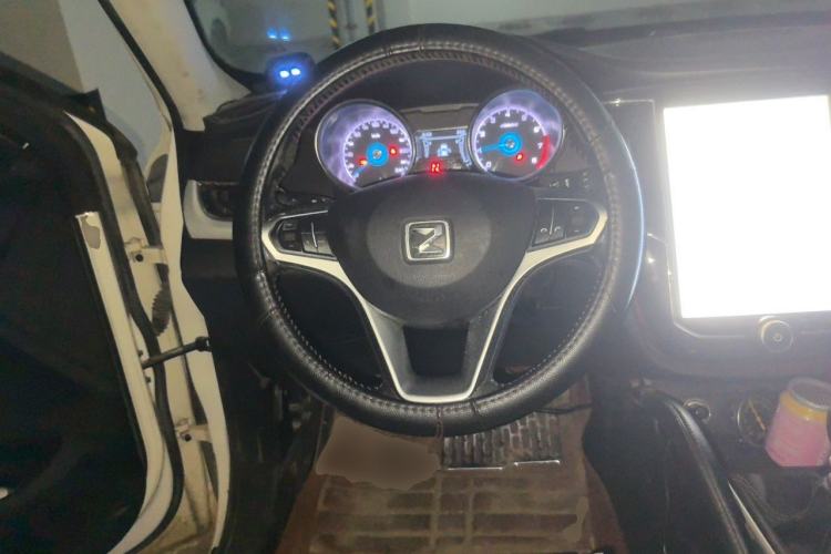 Used Zotye SR7 2016 1.5T Manual Cube Heart Edition China V Standard Steering Wheel