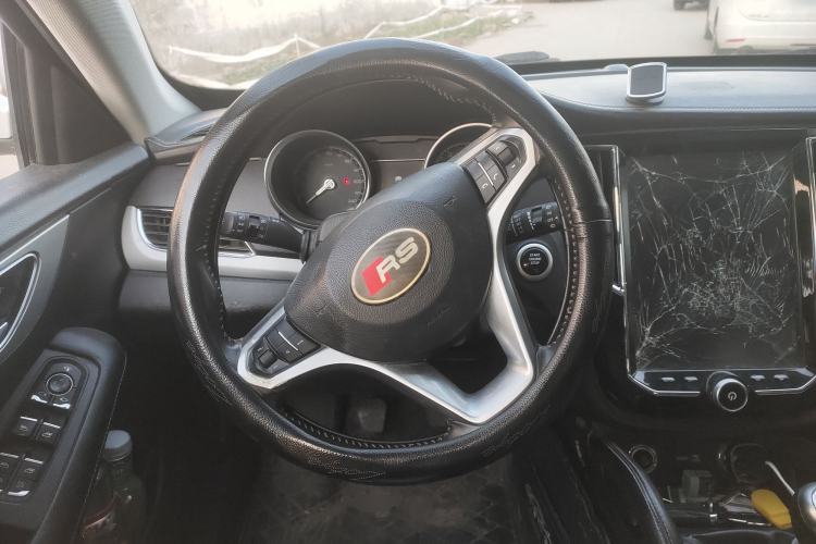 Used Zotye SR7 2016 1.5T Manual Cube Heart Edition China V Standard Steering Wheel