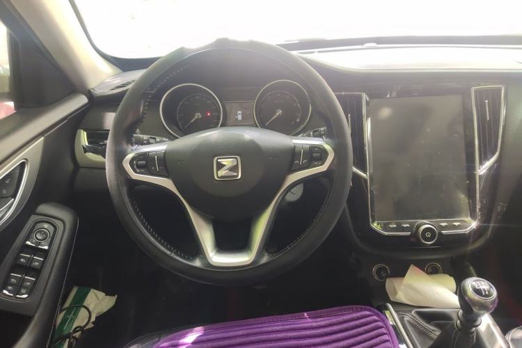 Used Zotye SR7 2016 1.5T Manual Cube Heart Edition China V Standard Steering Wheel